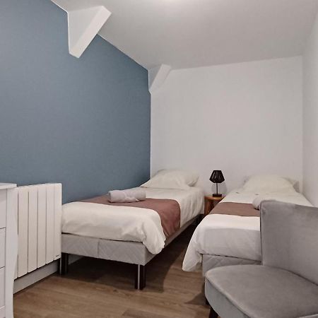 Le Logis De La Place Туар Экстерьер фото