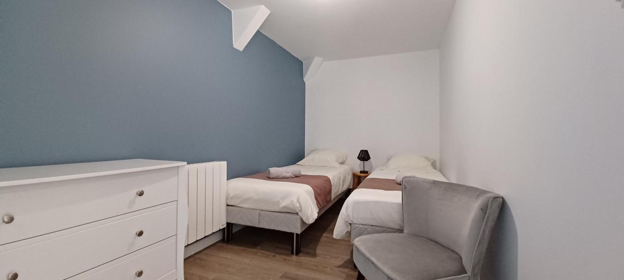 Le Logis De La Place Туар Экстерьер фото
